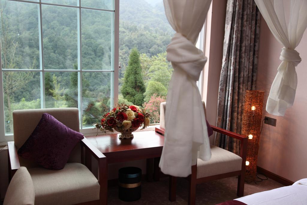 Panshan Tingquan Tuwo Holiday Resort Leshan Pokój zdjęcie