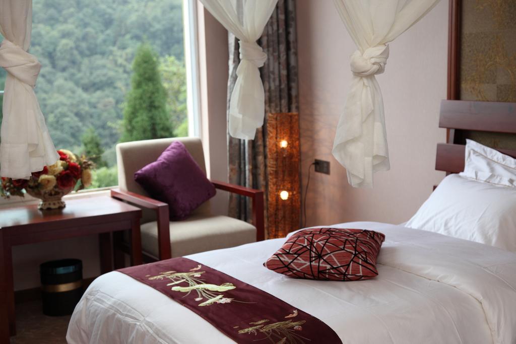 Panshan Tingquan Tuwo Holiday Resort Leshan Pokój zdjęcie